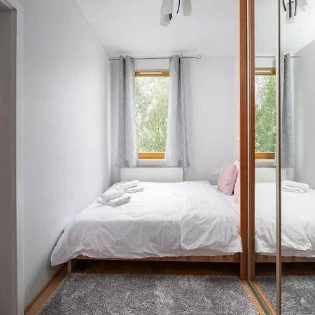 Obrzezna Standard By Bookinghost